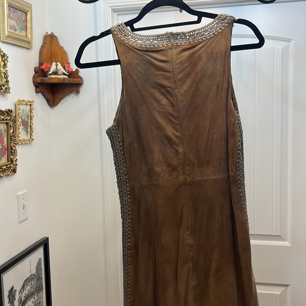 NWOT Leather Nicole Miller Artelier fawn coloured sheep suede crochet dress, sz4 - Picture 6 of 8